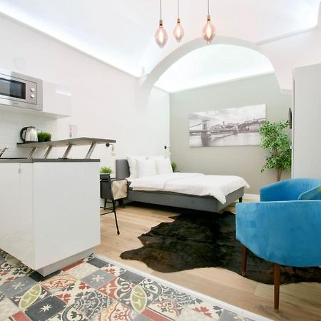Standard Apartment By Hi5 - Nagysandor Street Budapest Ngoại thất bức ảnh