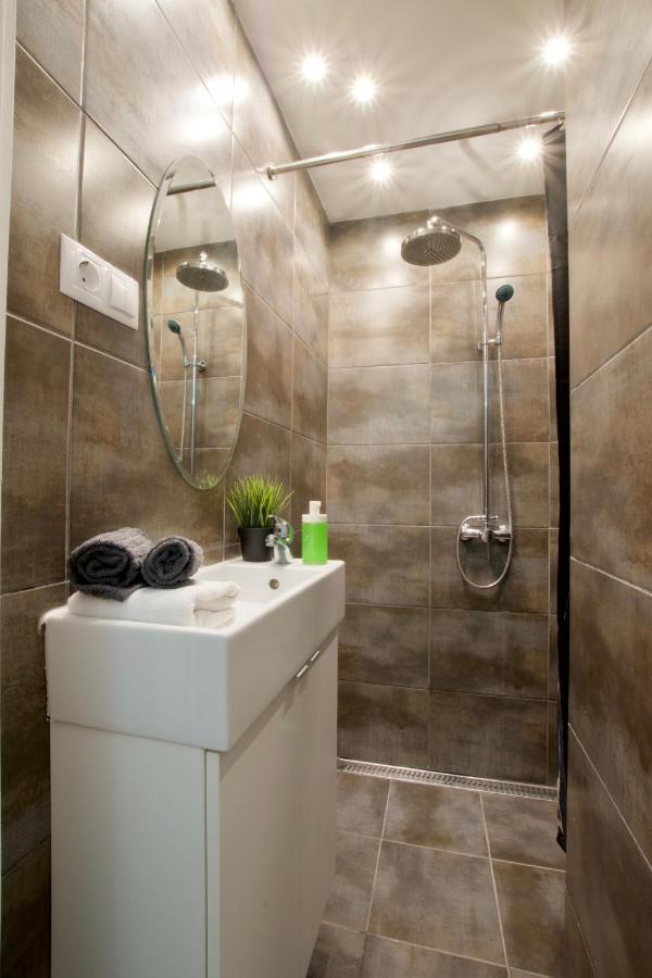Standard Apartment By Hi5 - Nagysandor Street Budapest Ngoại thất bức ảnh